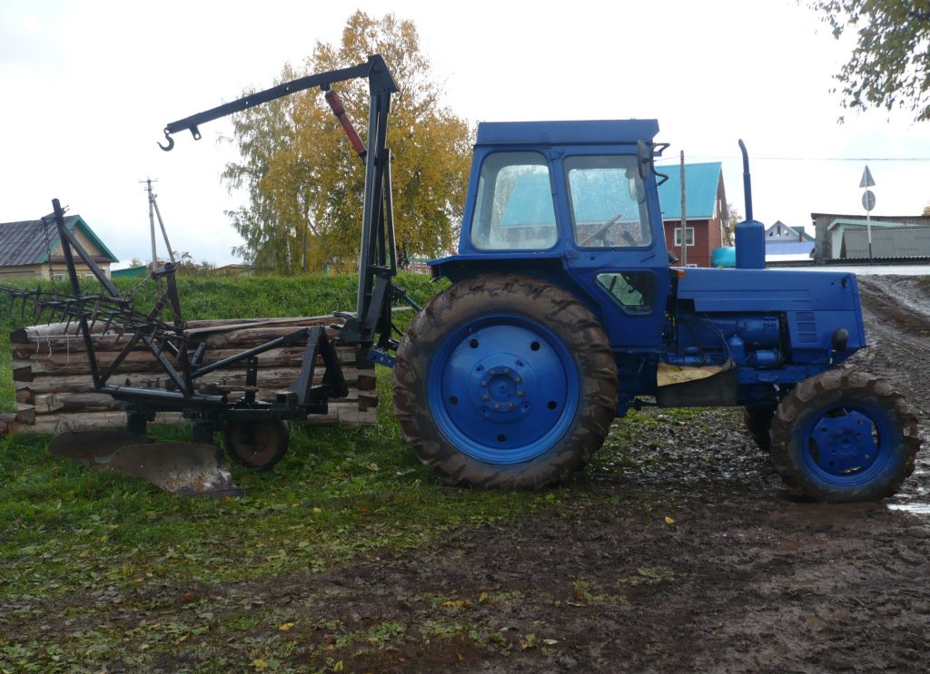 Права на трактор в Гавриловнах-Ямах